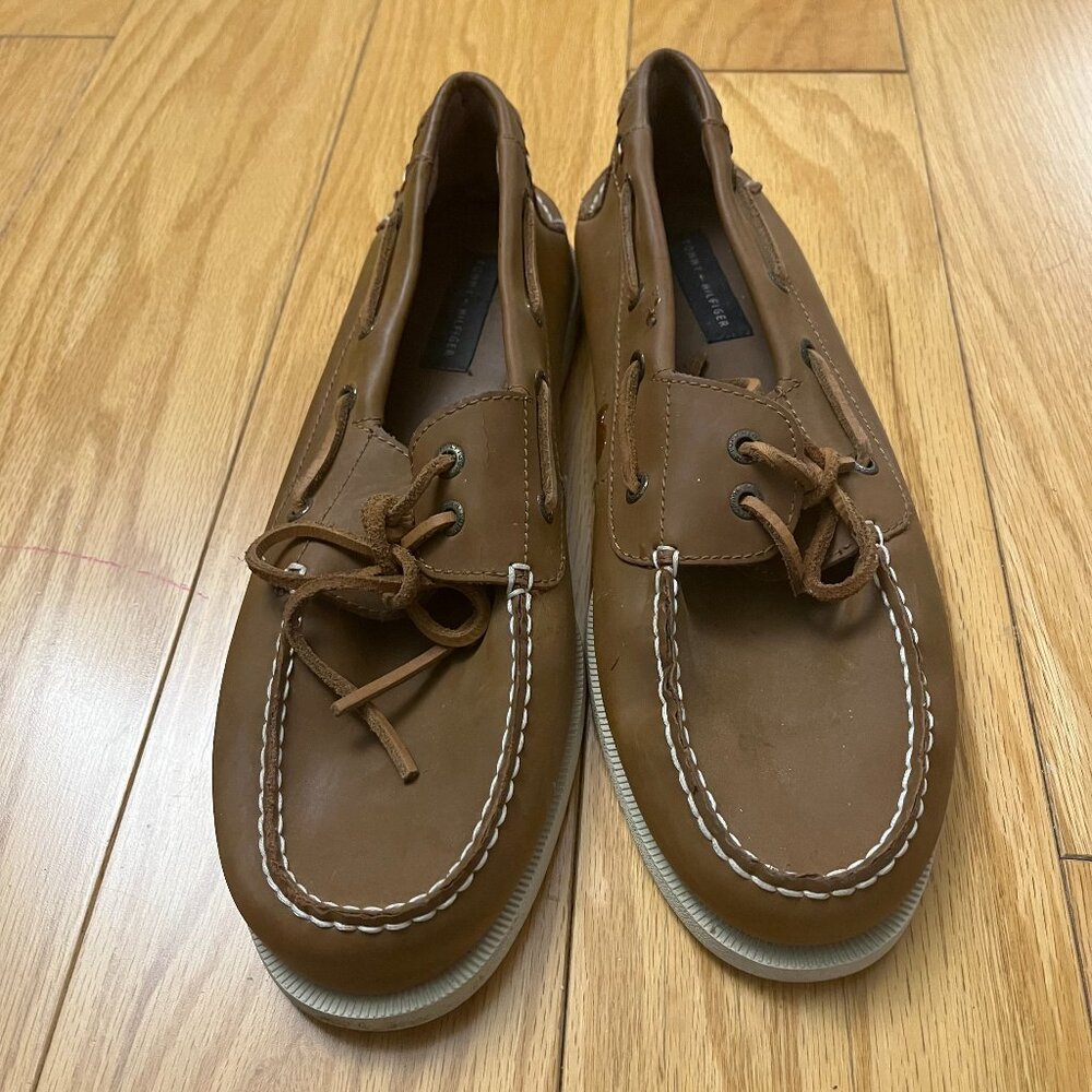 Tommy Hilfiger Core Brown Leather Boat Shoes Size 10 WORN ONCE